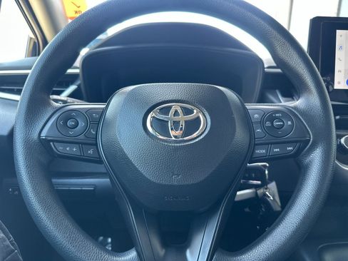 Used 2026 Toyota Corolla LE FWD image 20