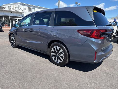 Used 2025 Honda Odyssey EX-L image 7