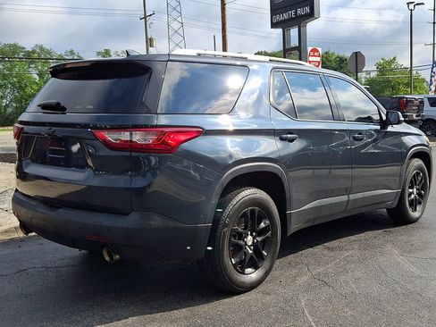 Used 2018 Chevrolet Traverse LT AWD/4WD image 6