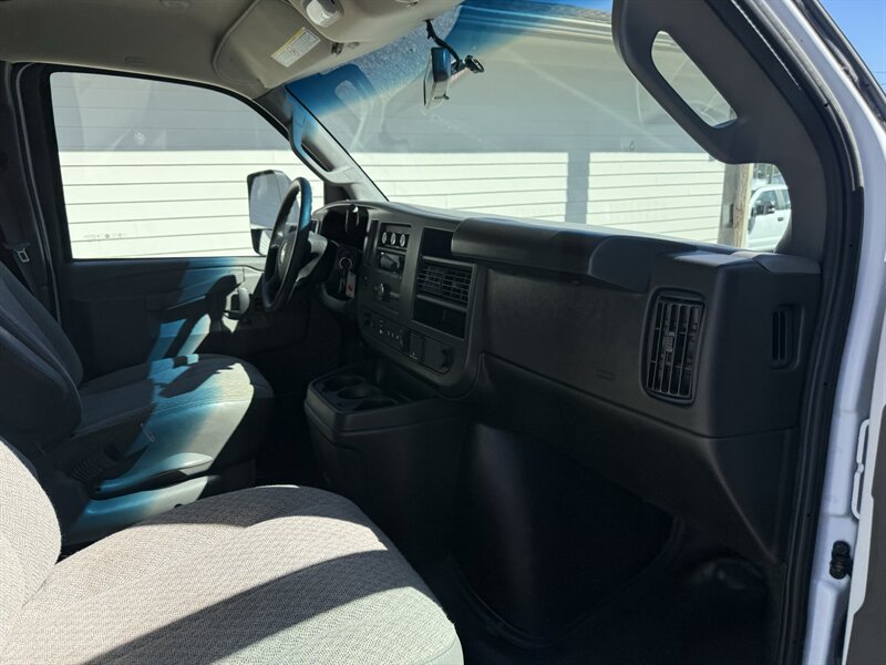 Used 2023 Chevrolet Express 3500 w/ Power Convenience Package RWD image 6