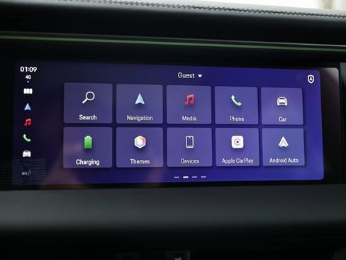 New 2025 Porsche Macan 4S Electric image 30