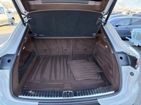 Used 2021 Porsche Cayenne Coupe image 14