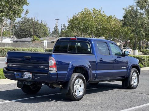 Used 2015 Toyota Tacoma PreRunner w/ TRD Sport Package RWD image 3