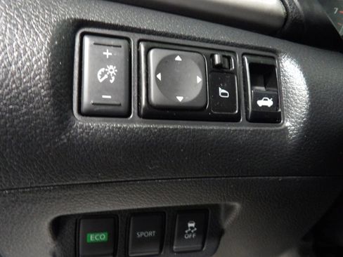 Used 2017 Nissan Sentra S FWD image 17