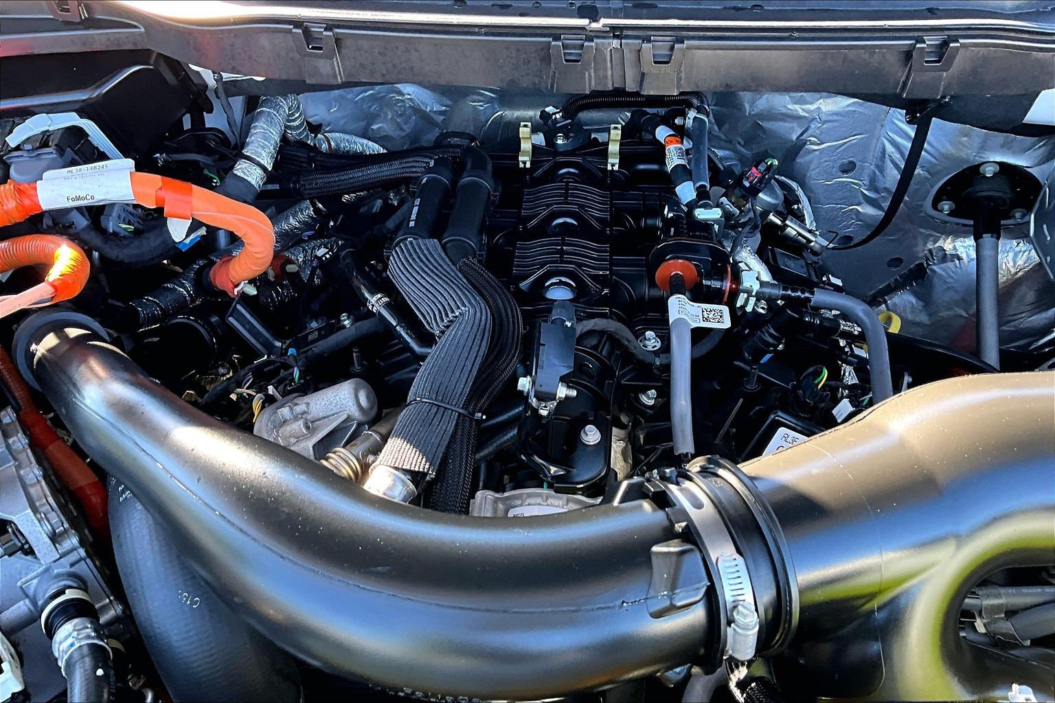 Used 2025 Ford F150 Lariat w/ Equipment Group 502A High AWD/4WD image 32