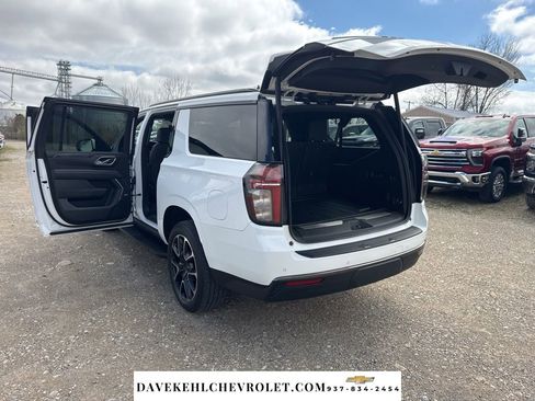 Used 2022 Chevrolet Suburban RST w/ Luxury Package image 12