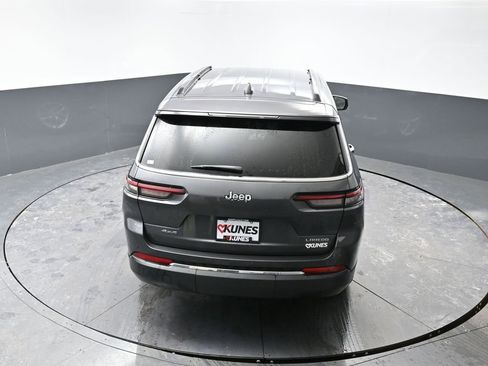 Used 2023 Jeep Grand Cherokee L Laredo image 50