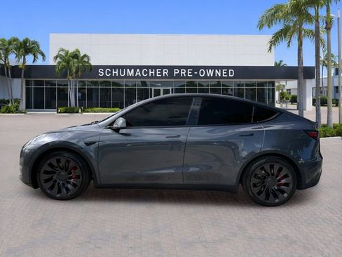 Used 2023 Tesla Model Y Performance AWD/4WD image 4
