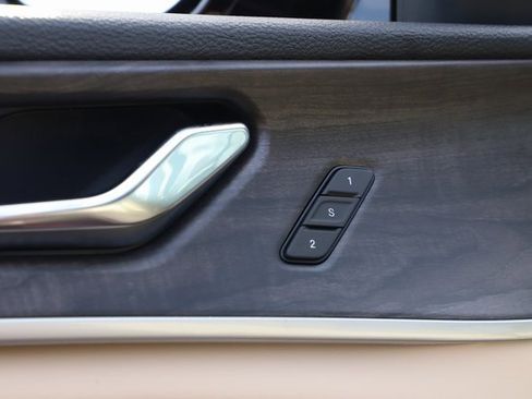 New 2025 Jeep Grand Cherokee Limited image 16