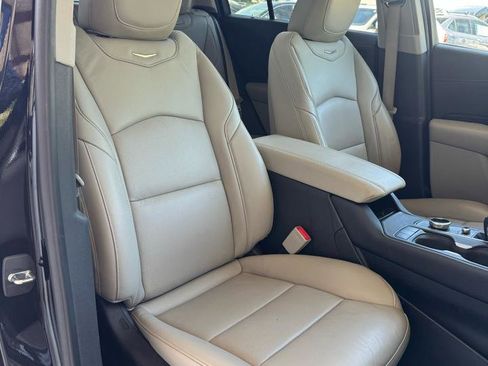 Used 2019 Cadillac XT4 Premium Luxury AWD/4WD image 18