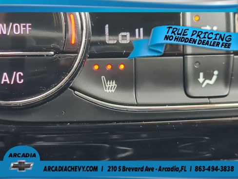 Used 2023 Buick Encore GX Essence w/ Experience Buick Package FWD image 24