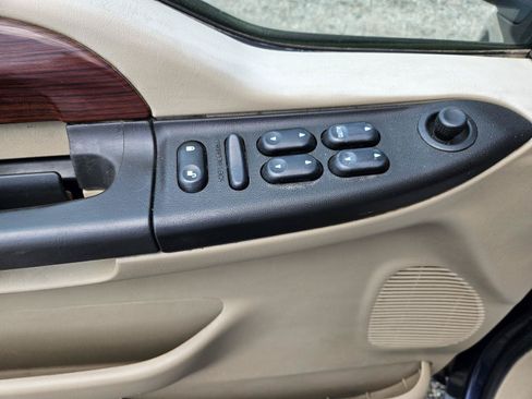 Used 2006 Ford F350 Lariat AWD/4WD image 12