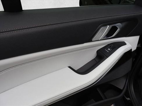 Used 2023 BMW X5 xDrive45e w/ Luxury Seating Package AWD/4WD image 20