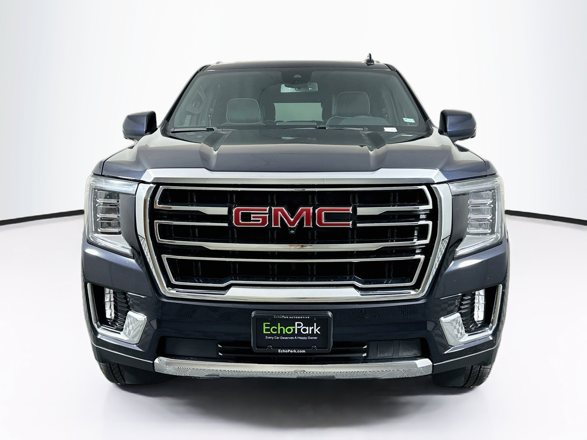 Used 2024 GMC Yukon SLT w/ SLT Premium Package AWD/4WD image 2
