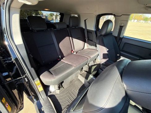 Used 2014 Toyota FJ Cruiser 4WD w/ Convenience Package image 17