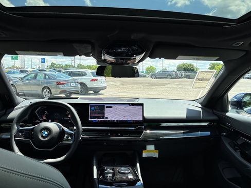 New 2026 BMW 530i xDrive w/ Premium Package AWD/4WD image 18
