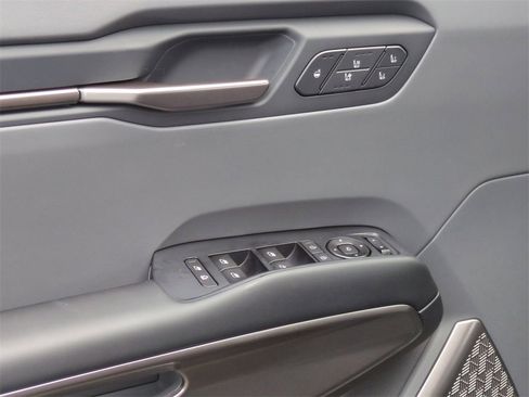 New 2026 Kia EV9 Wind image 38