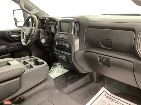 Used 2022 Chevrolet Silverado 2500 Custom w/ Custom Convenience Package image 25