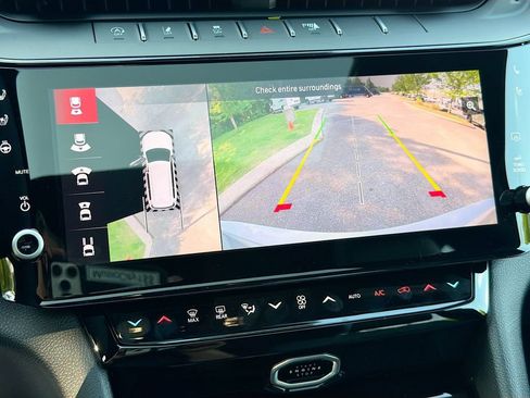 New 2026 Jeep Grand Cherokee L Limited AWD/4WD image 34