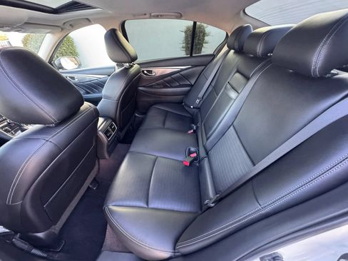 Used 2018 INFINITI Q50 Sport RWD image 17