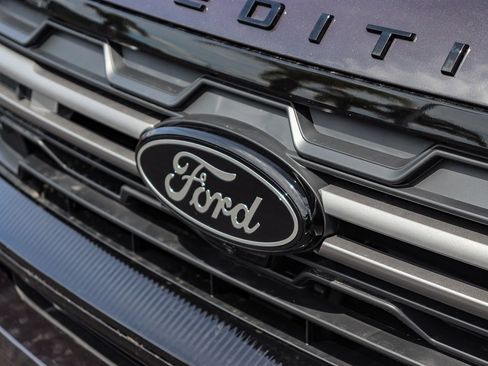 New 2026 Ford Expedition Tremor image 11