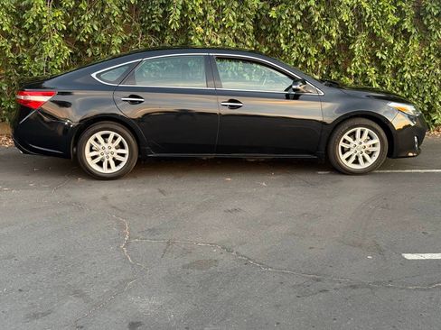 Used 2015 Toyota Avalon XLE FWD image 7