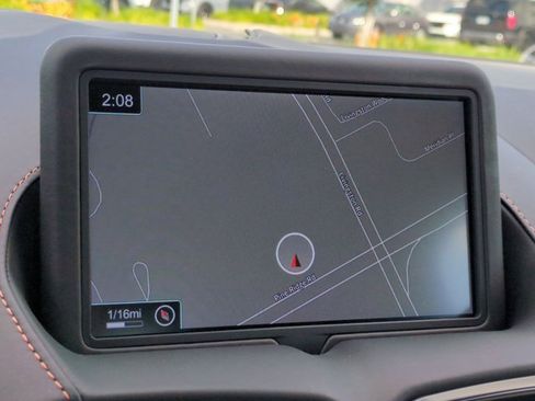 Used 2023 Aston Martin V8 Vantage Roadster image 20