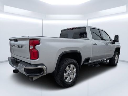 Used 2022 Chevrolet Silverado 2500 LTZ AWD/4WD image 3