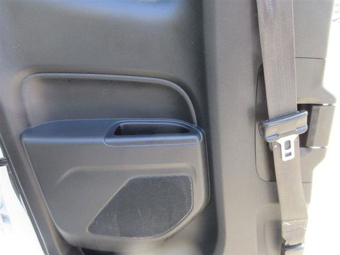 Used 2022 Chevrolet Colorado LT w/ Fleet Safety Package image 22