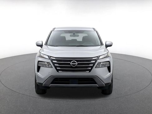 Used 2025 Nissan Rogue SV FWD image 2