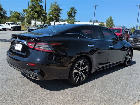 Used 2023 Nissan Maxima SV w/ Floor Mat Group image 4