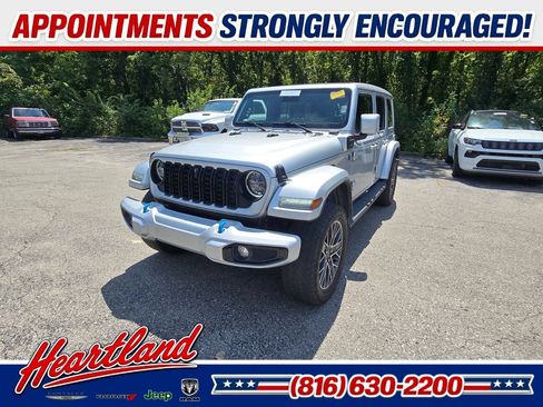 Used 2024 Jeep Wrangler High Altitude AWD/4WD image 1