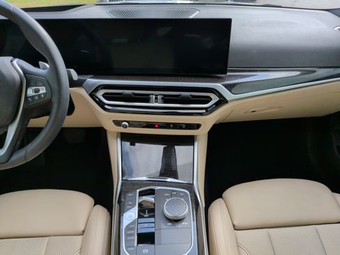 Certified 2023 BMW 330i Sedan w/ Premium Package image 31