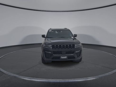 New 2026 Jeep Grand Cherokee L Limited w/ Limited Altitude Package AWD/4WD image 5