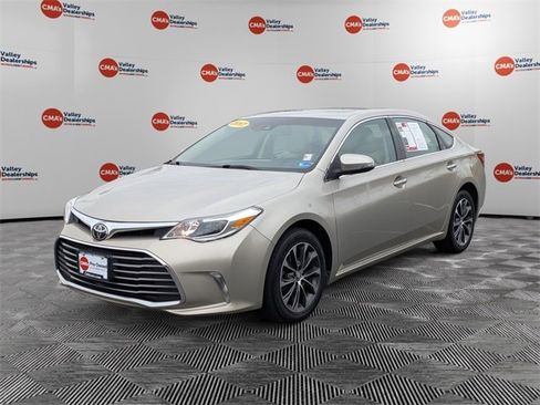Used 2017 Toyota Avalon XLE Premium image 1