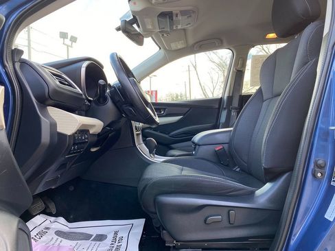 Used 2022 Subaru Ascent Premium w/ Convenience Package image 12