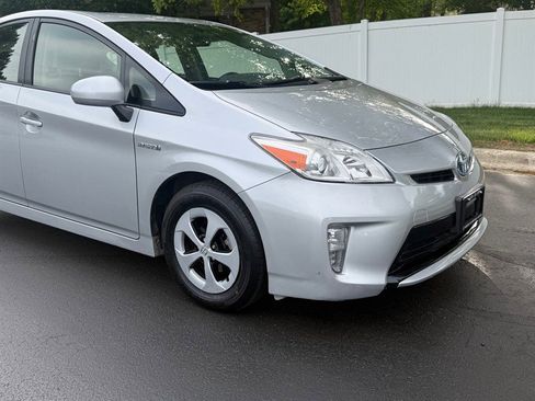 Used 2014 Toyota Prius Two FWD image 23