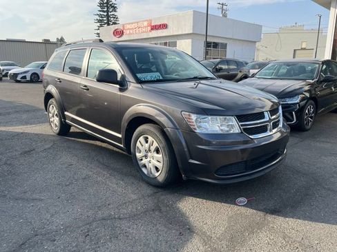 Used 2018 Dodge Journey SE FWD image 7