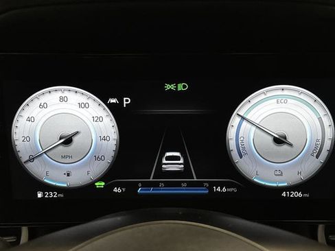 Used 2023 Hyundai Elantra Limited image 17