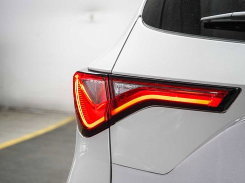 Used 2024 Acura MDX FWD w/ Technology Package image 13