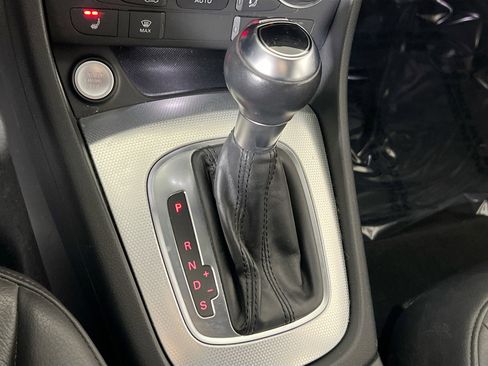 Used 2018 Audi Q3 2.0T Premium w/ Convenience Package image 16