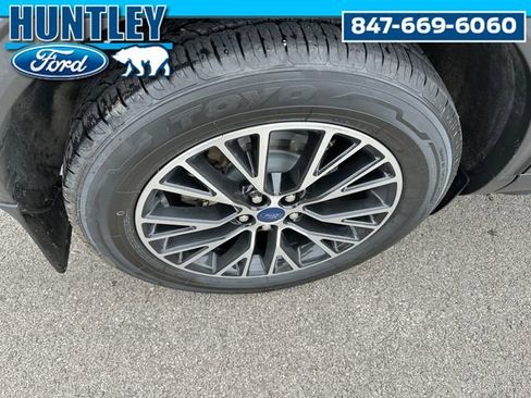 Used 2021 Ford Escape SE w/ Cold Weather Package image 8