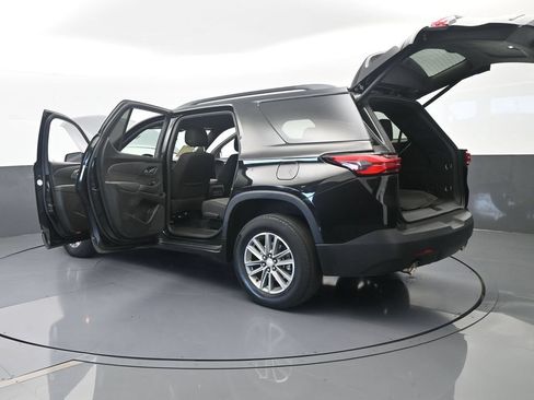 Used 2023 Chevrolet Traverse LT FWD image 66