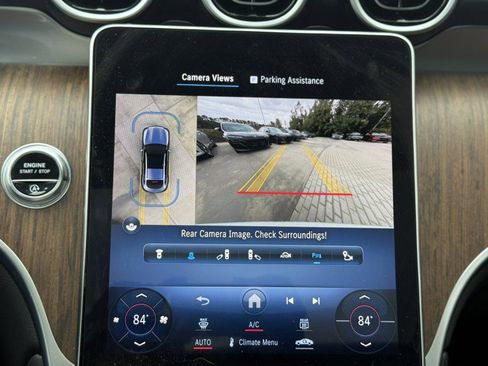 Used 2024 Mercedes-Benz GLC 300 4MATIC image 26