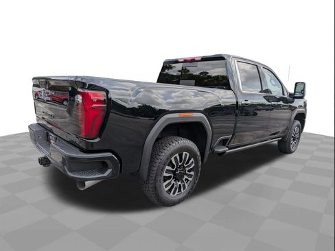 New 2026 GMC Sierra 2500 Denali Ultimate w/ LPO, Black Badging Package AWD/4WD image 4