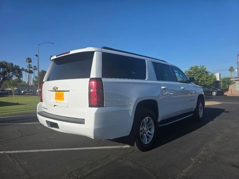 Used 2018 Chevrolet Suburban LT AWD/4WD image 3