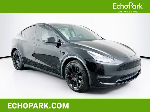Used 2021 Tesla Model Y Long Range AWD/4WD image 1