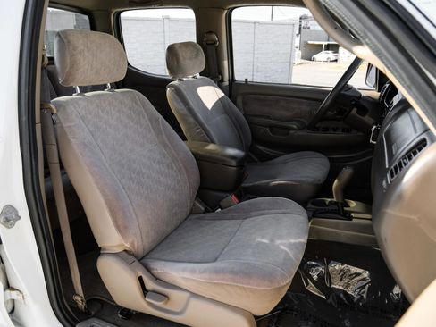 Used 2004 Toyota Tacoma PreRunner image 25