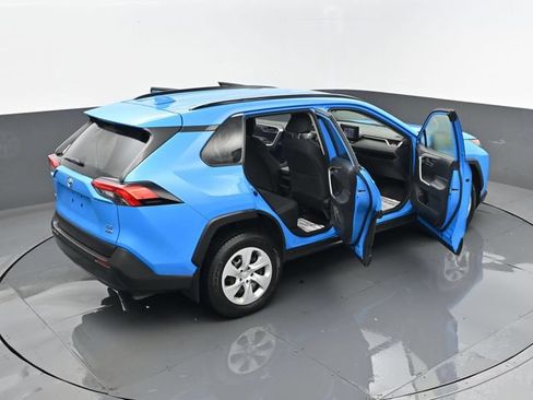 Used 2019 Toyota RAV4 LE w/ All Weather Liner Package AWD/4WD image 25