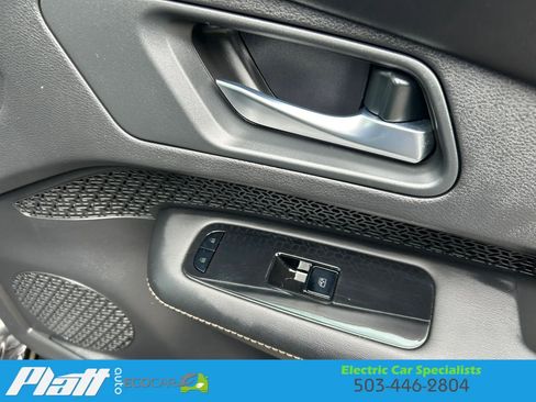 Used 2023 Nissan Ariya FWD image 35